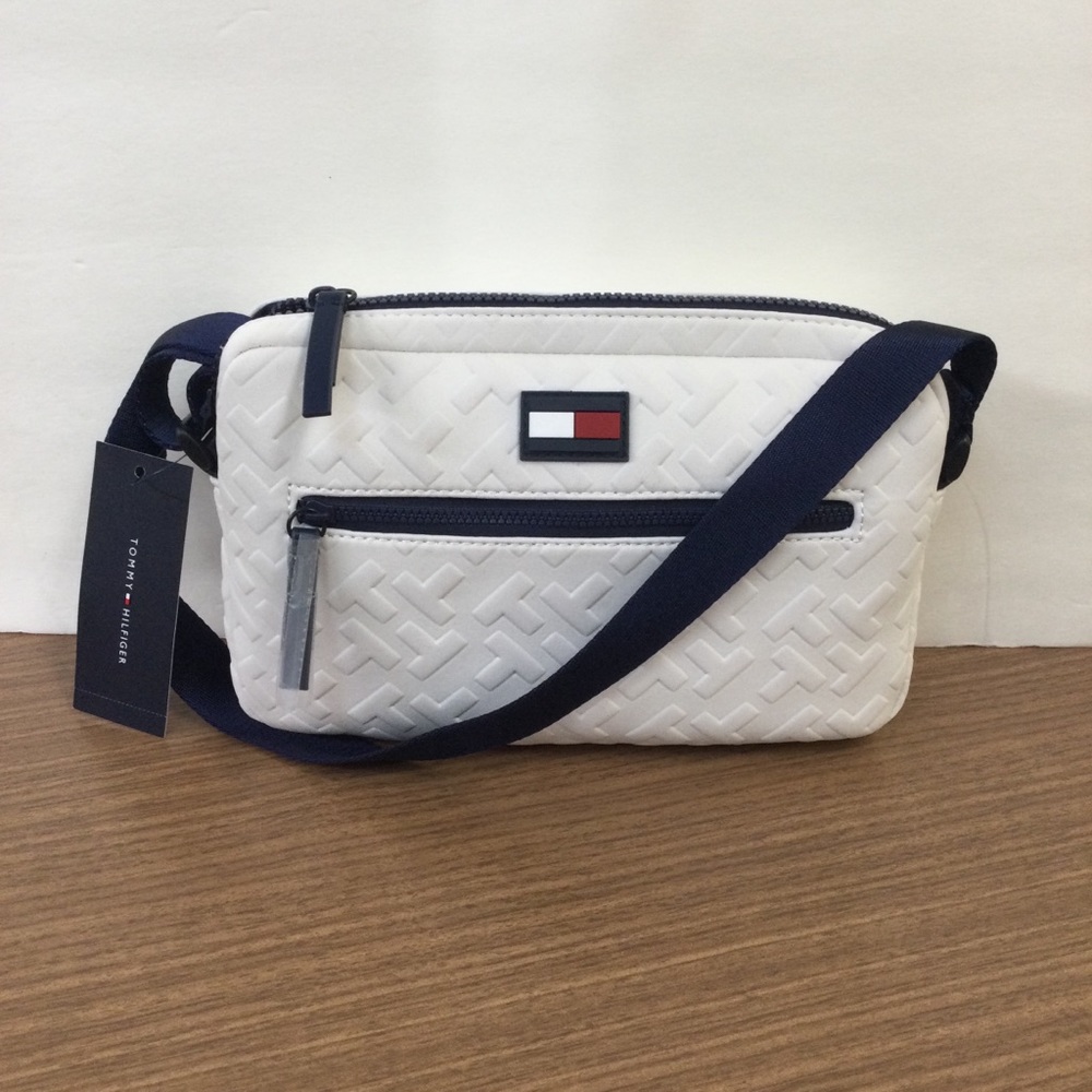 TOMMY HILFIGER Crossbody bag